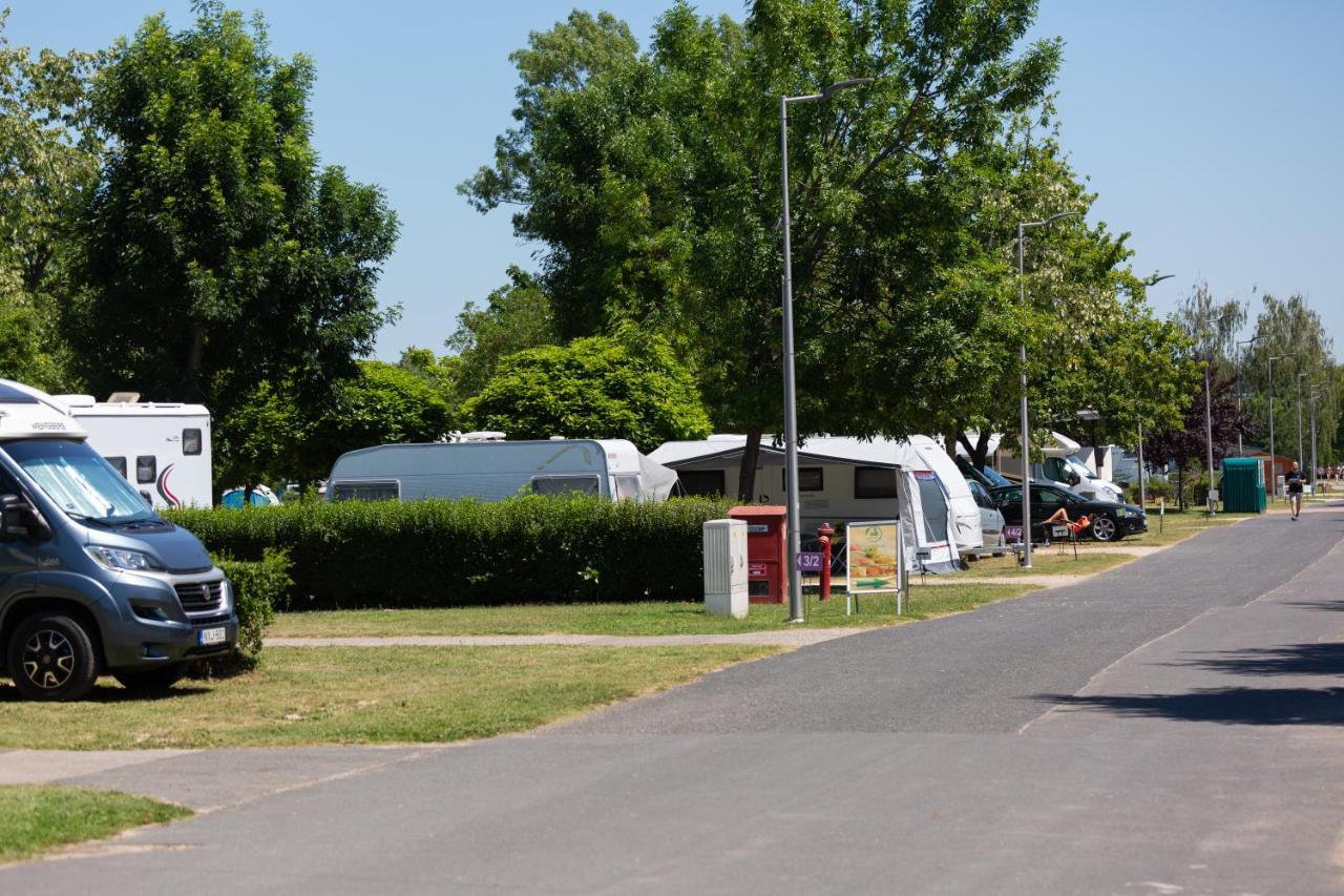 Aranypart Camping & Apartments ชิโอฟก ภายนอก รูปภาพ